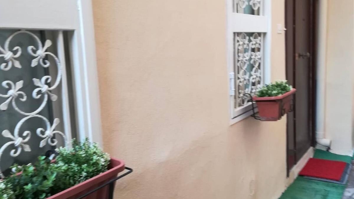 Vomero Apartment | "Vomero House" Naples with free parking included