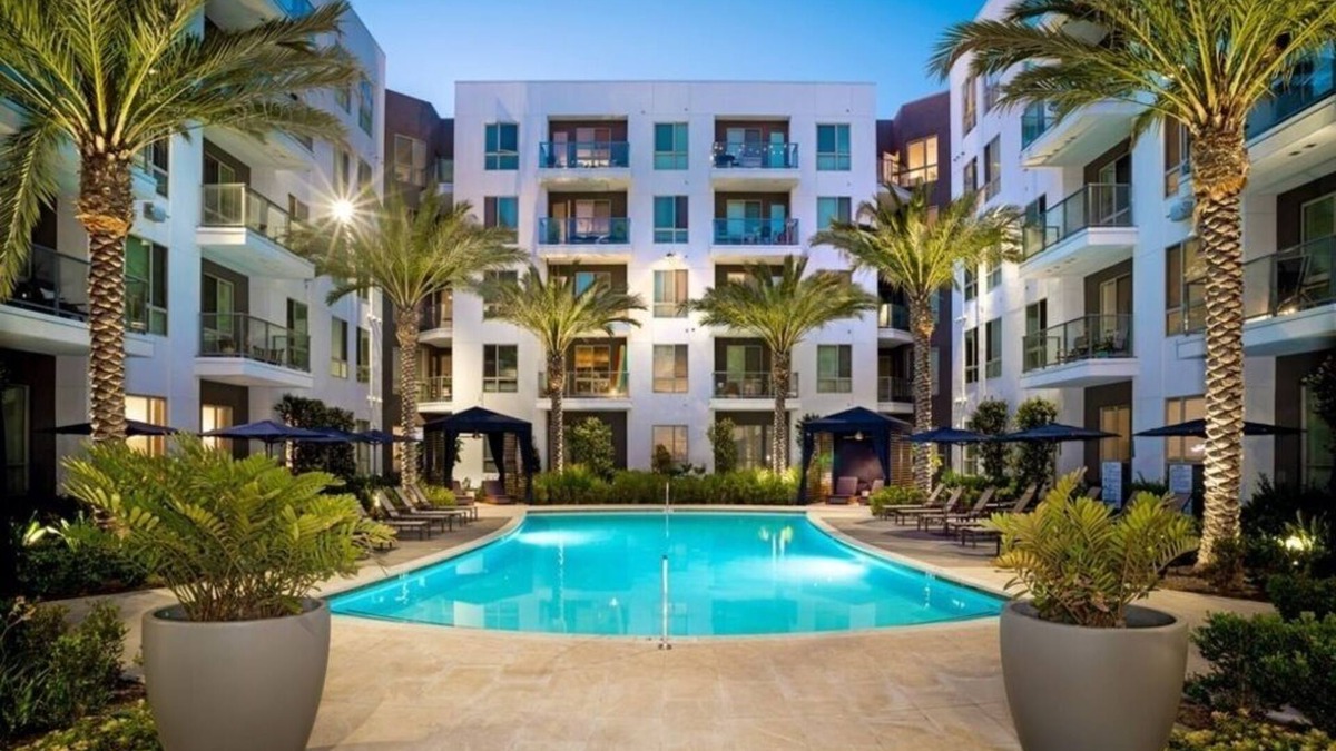 Grantville Apartment | Vora Mission Valley East – Luxury Resort-Style Living with Upscale Amenities