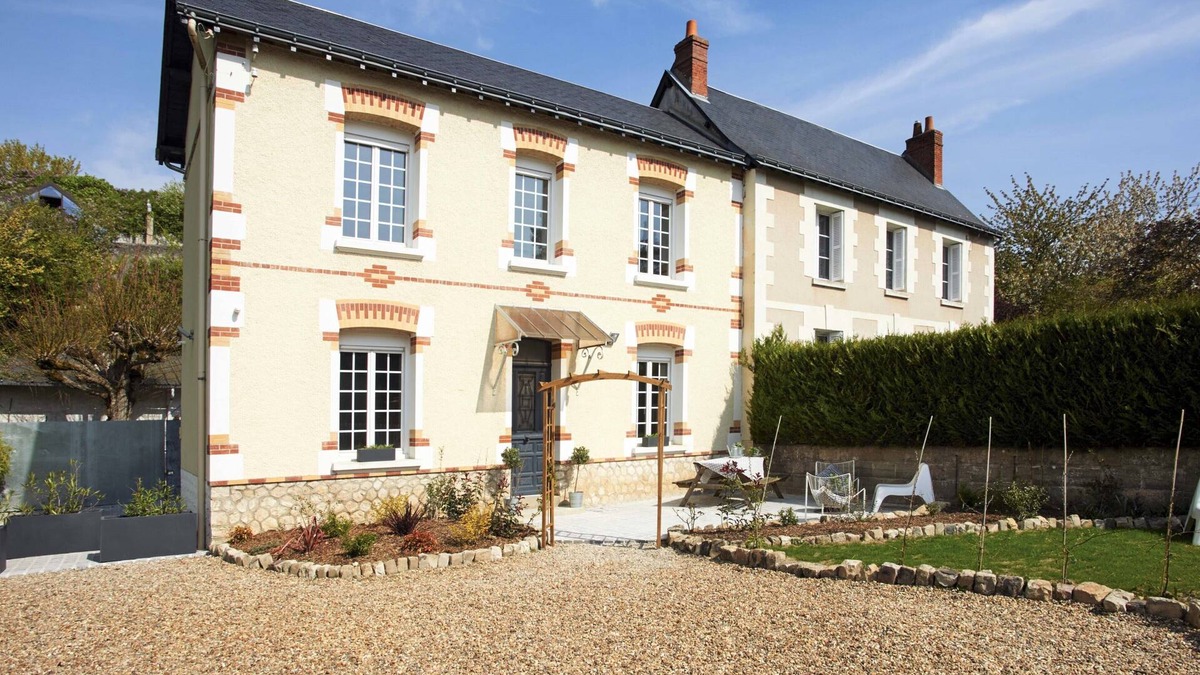 Vouvray House | Vouvray - The beautiful vines
