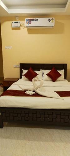 Urapakkam Hotel | VP Residency