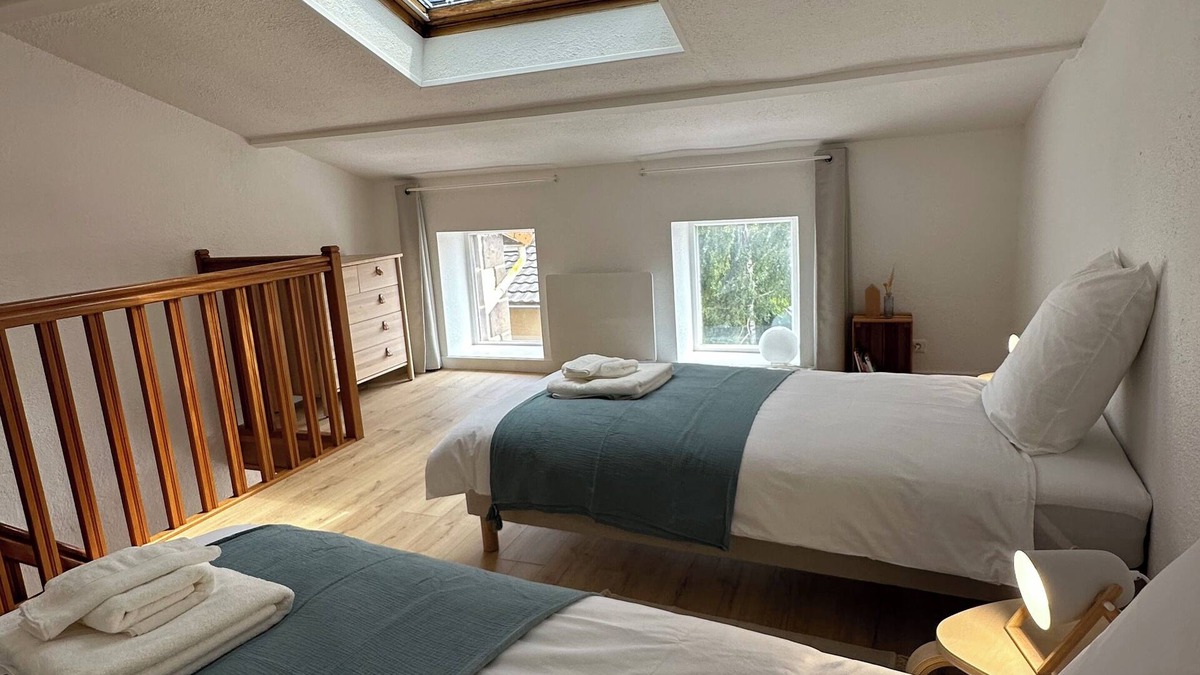 Charbonnieres-les-Varennes House | Vrbo Property