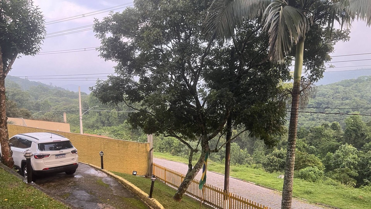 Caieiras House | Vrbo Property