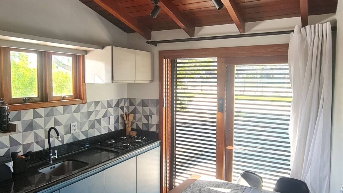 Jurere Internacional House | Vrbo Property