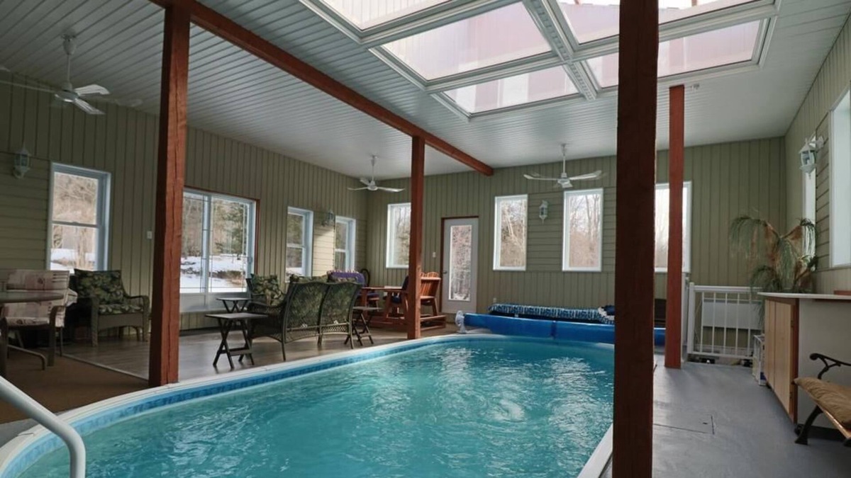 D'Autray Regional County Municipality Ski Chalet | Vrbo Property