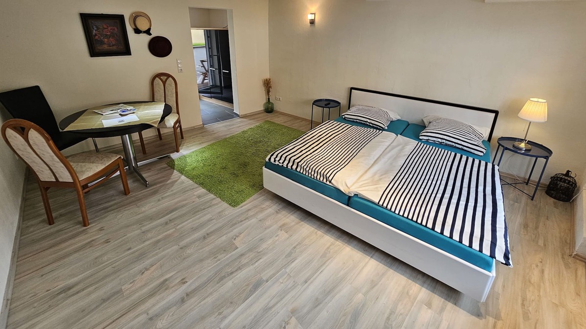 Bad Muenster am Stein-Ebernburg Apartment | Vrbo Property