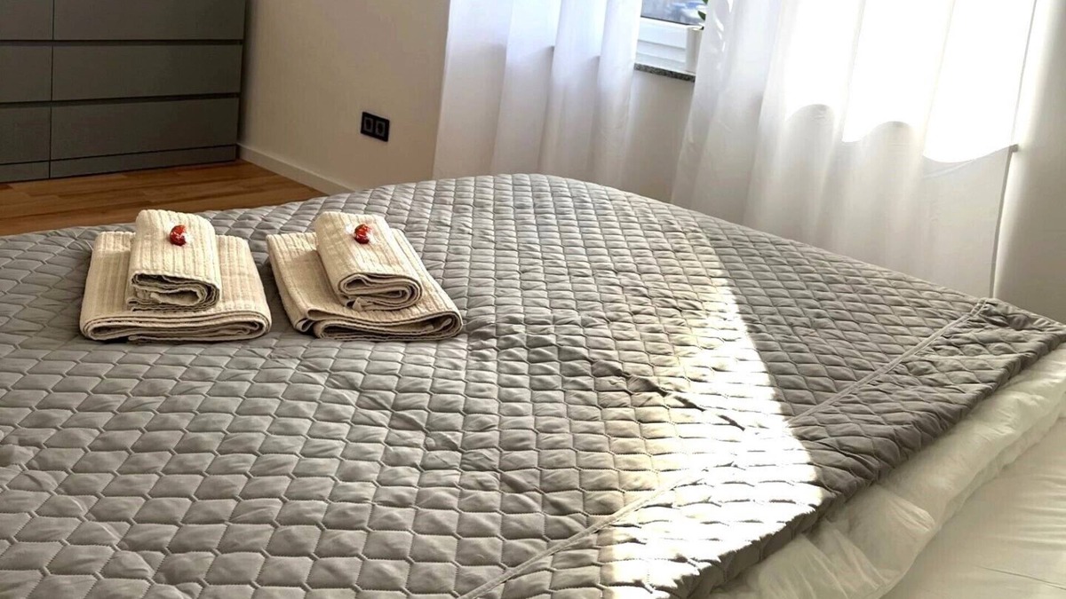 Roxheim Apartment | Vrbo Property
