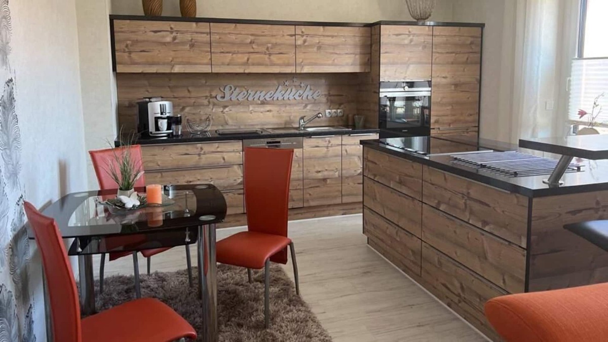 Helbersdorf Apartment | Vrbo Property