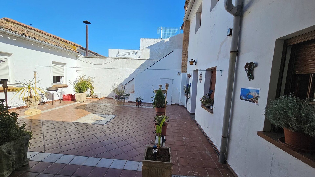 Valtierra House | Vrbo Property