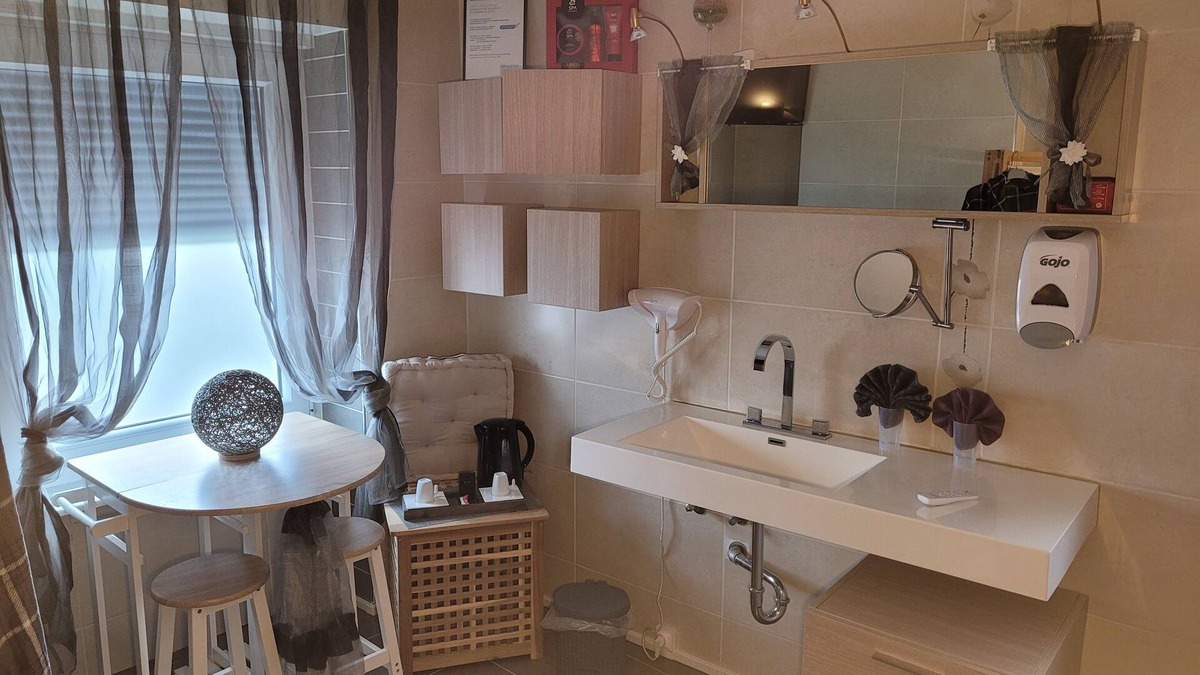 Folkling Bed & Breakfast | Vrbo Property