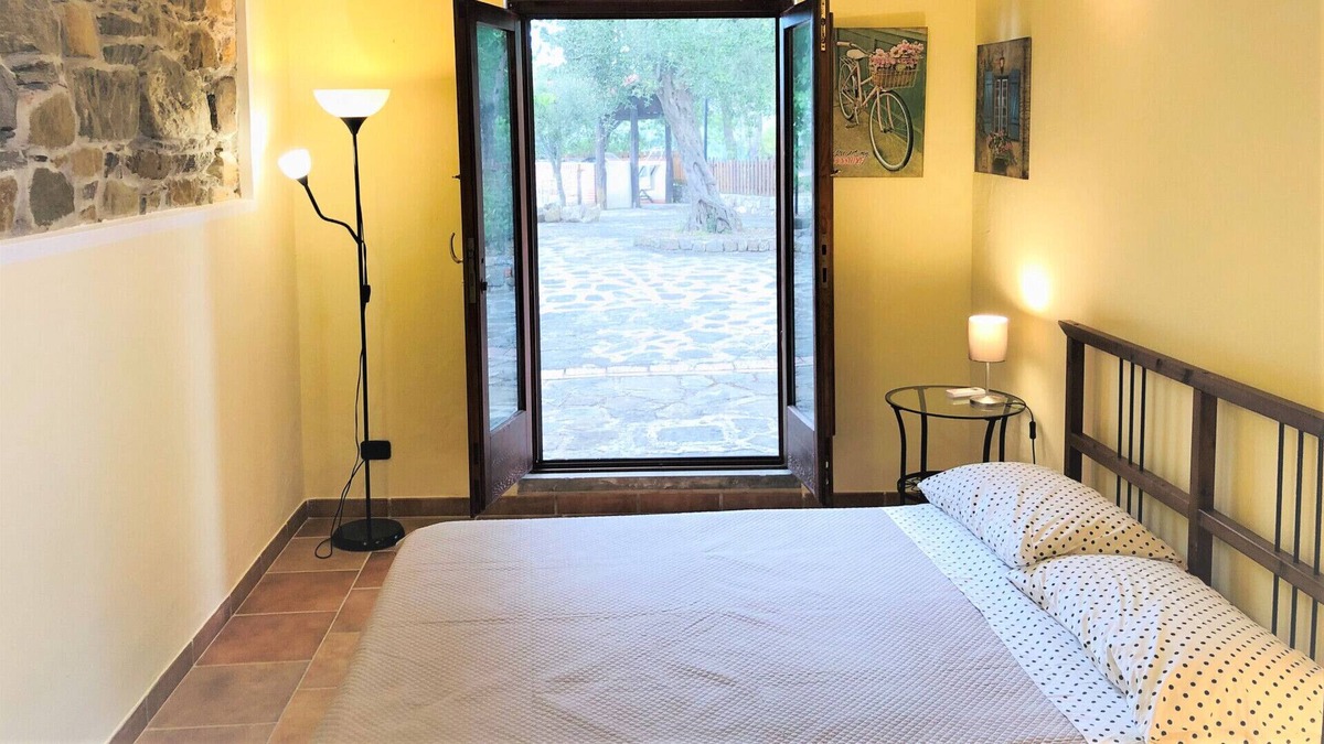 Gioi Bed & Breakfast | Vrbo Property