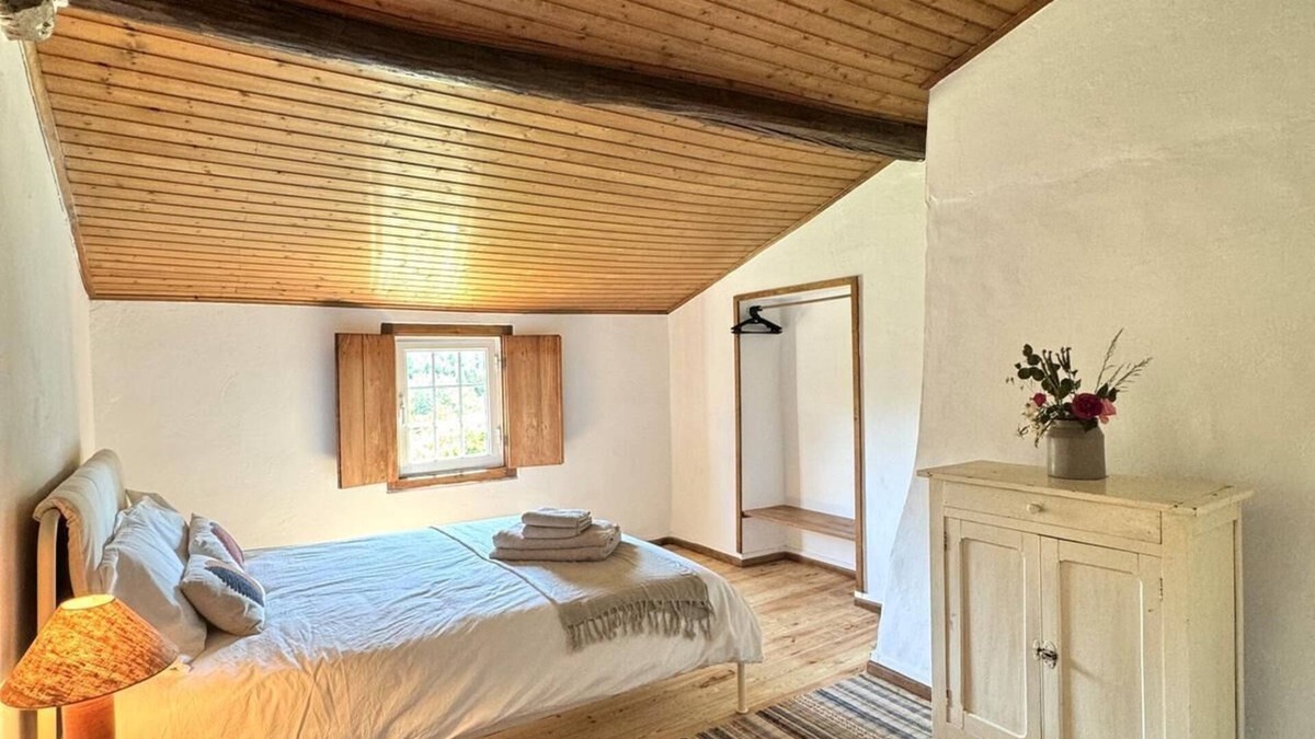 Reveladas Cottage | Vrbo Property