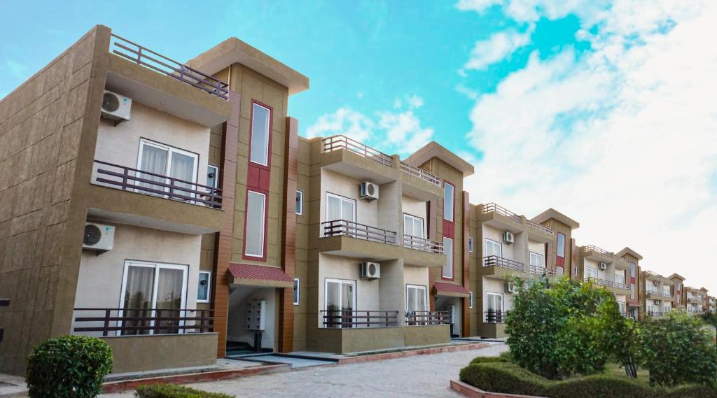 Mathura Hotel | Vrinda Anandam Resort