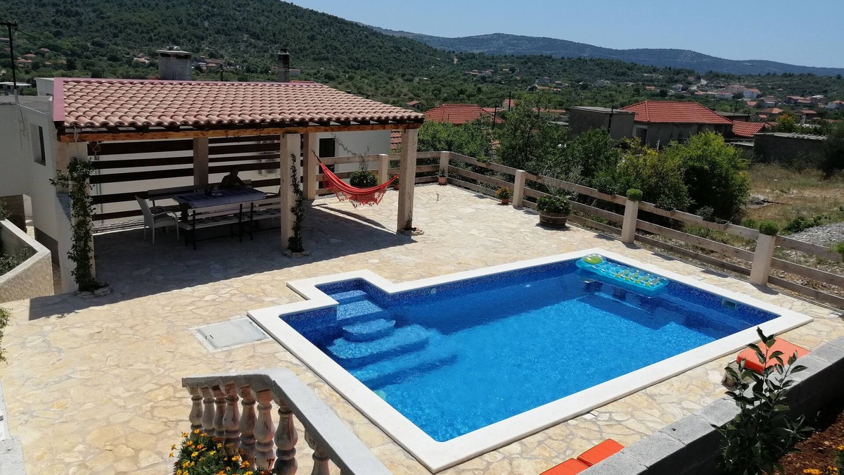 Seget House | Vrsine in the heart of Dalmatia is the most beautiful region of Croatia.