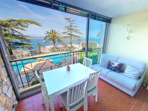 Theoule-sur-Mer Apartment | Vue baie à 5min de la plage 44m² avec parking