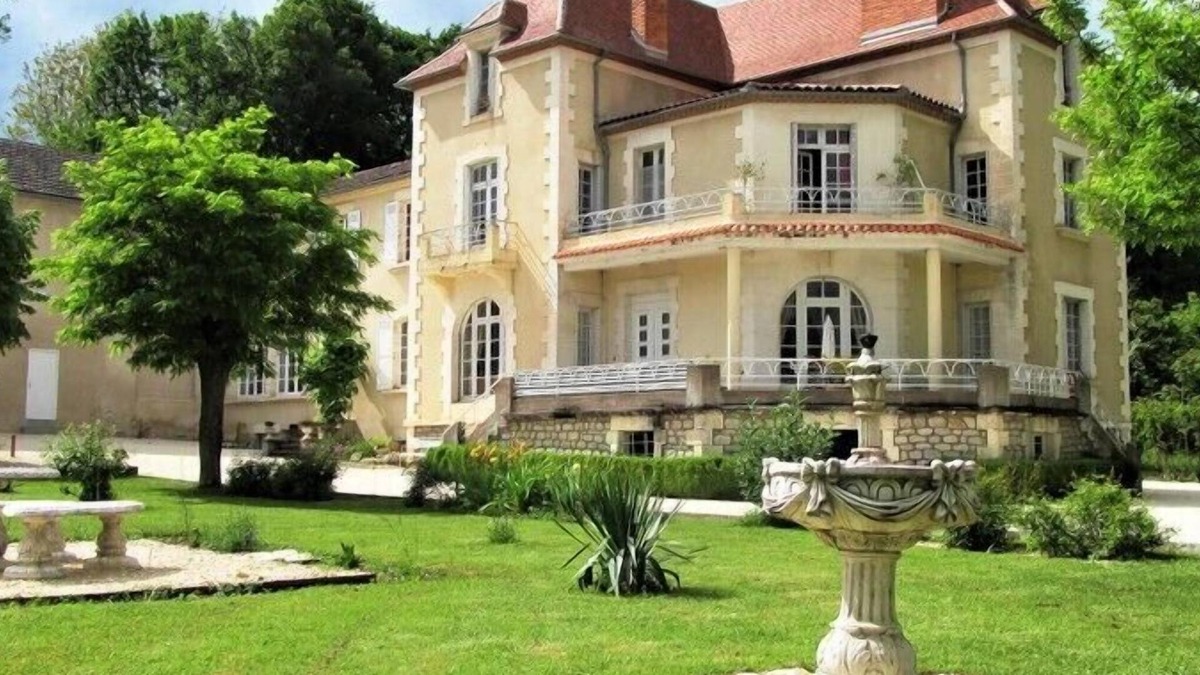 Excideuil Bed & Breakfast | Vue du Château d'Excideuil