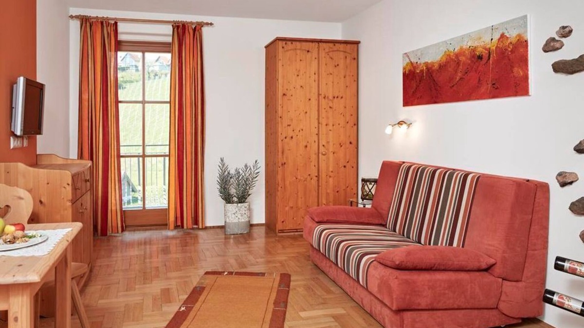 Kloech Bed & Breakfast | Vulkanzimmer - Winzerhof Klöckl