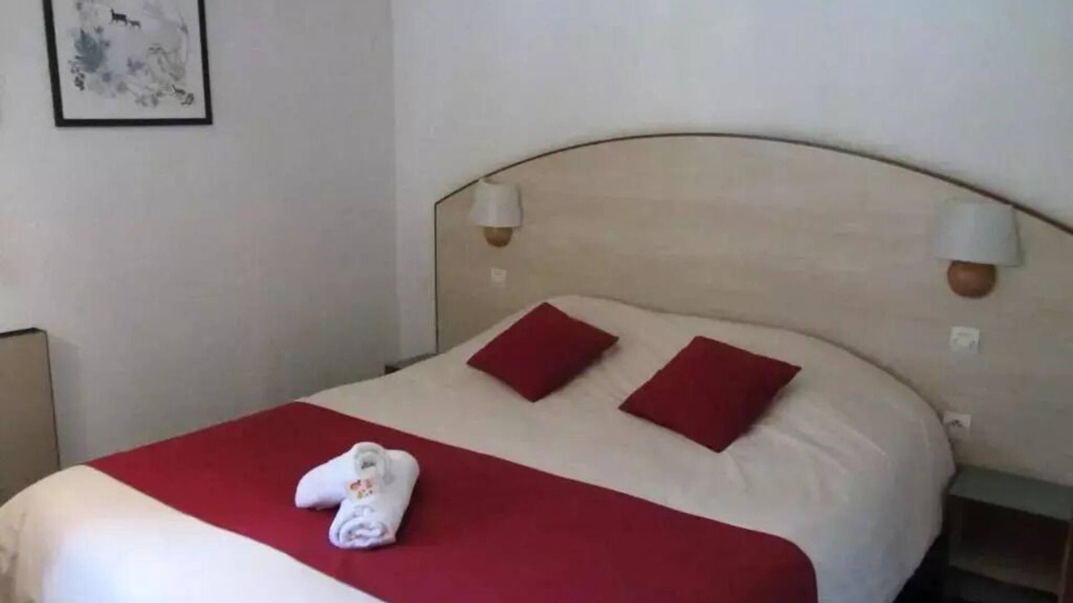 Parent Apartment | VVF Montpeyroux Auvergne - 3 Room Gite 7 People 2 babies