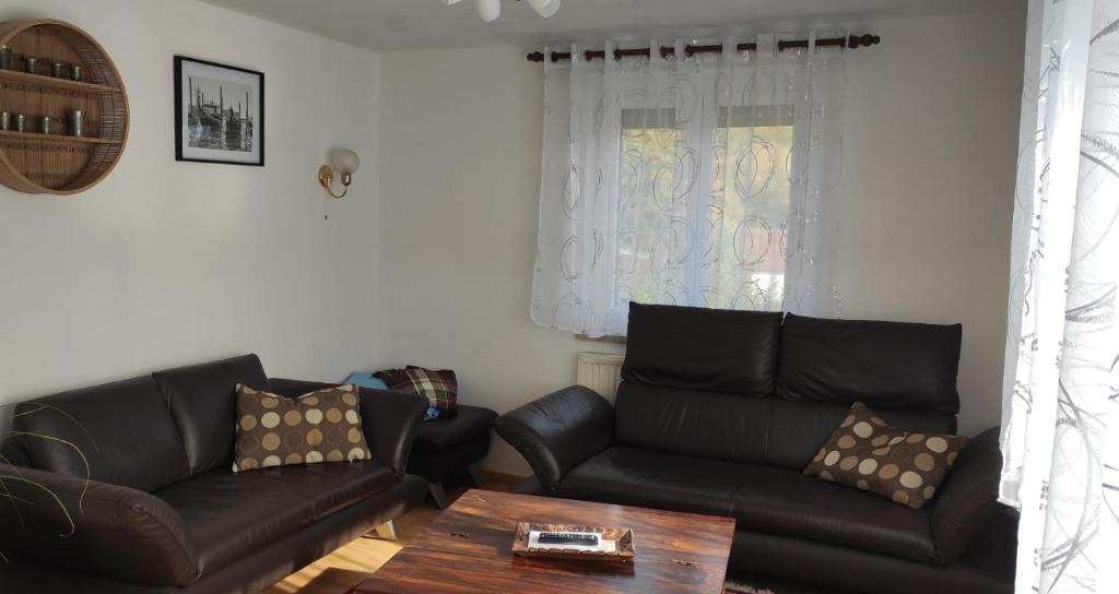 Oettingen in Bayern Apartment | Wörnitz Haus mit 3 Schlafzimmern
