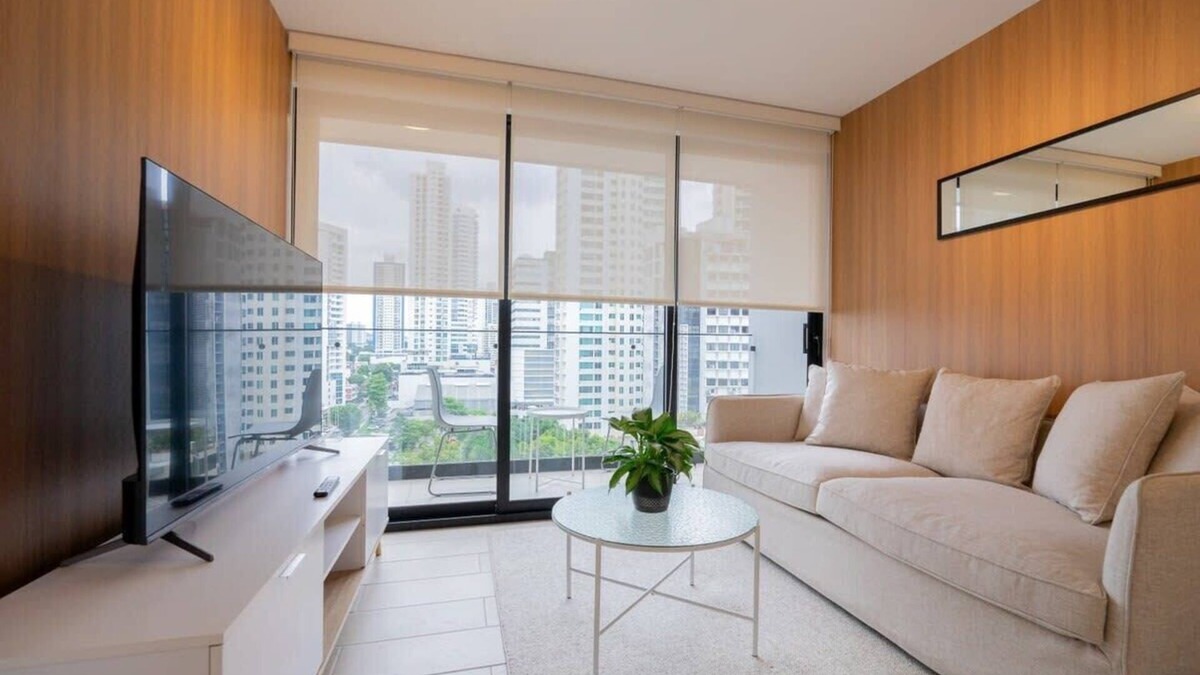 Panama City Apartment | w* | Exciting 1BR in San Francisco