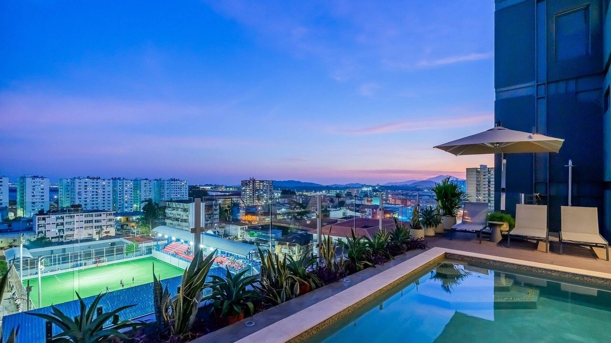 Santa Ana Apartment | w* | Great 1BR w/Perfect Balcony in Casco View