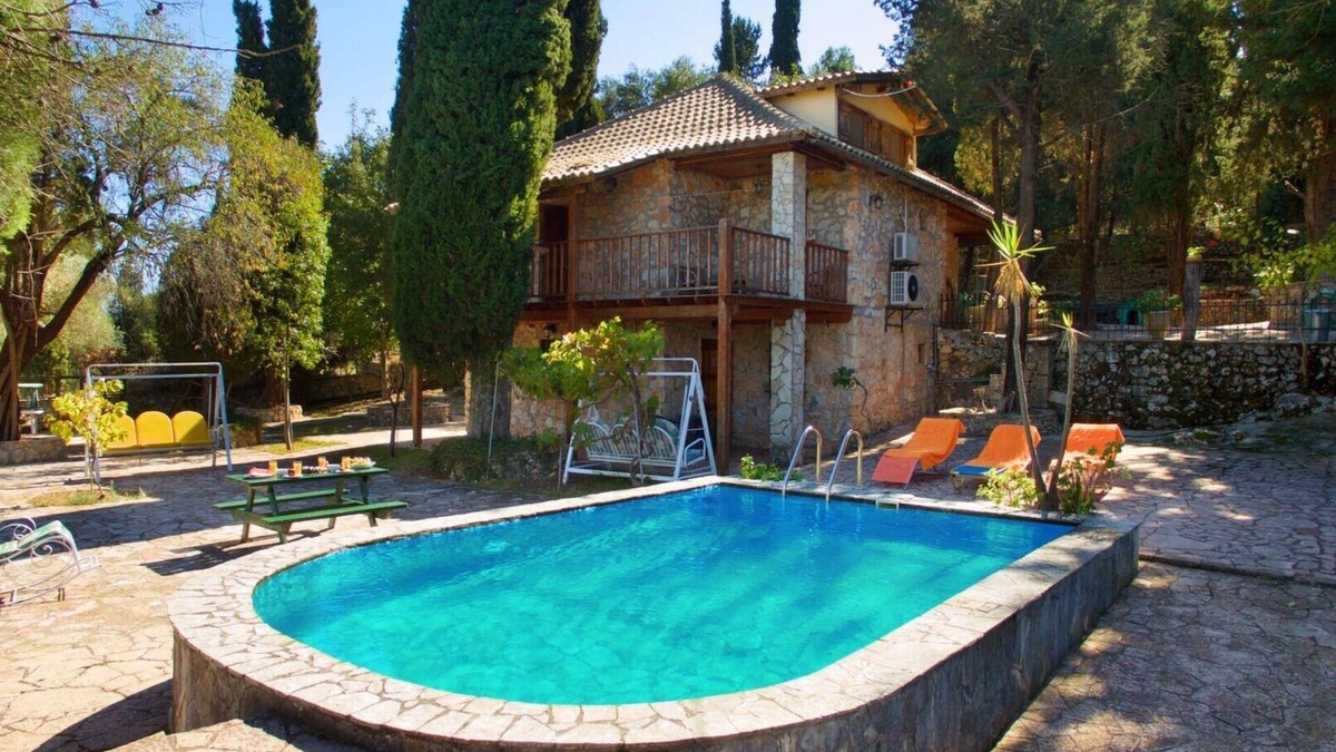 Mazarakata Villa | (w) Kefalonian Kastro Pool Villa