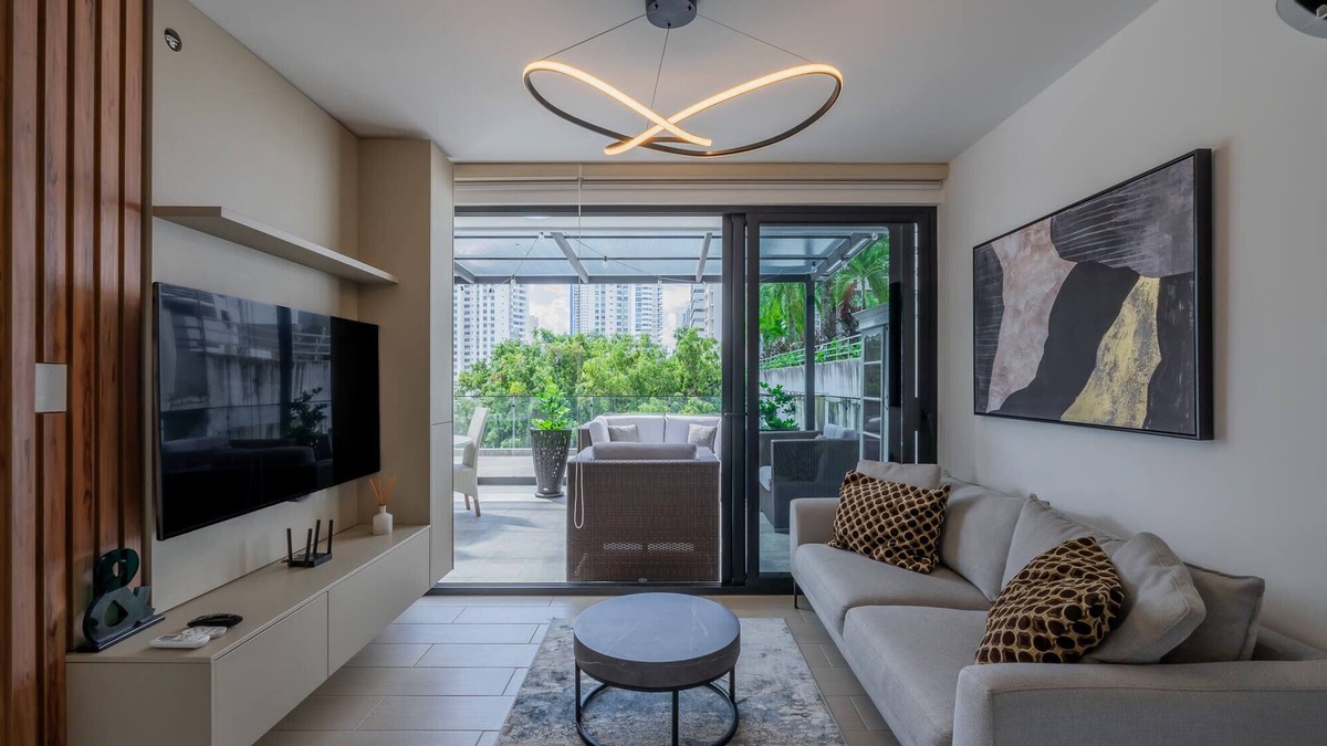 San Francisco Apartment | w* | Refined 1BR w/Balcony in San Francisco