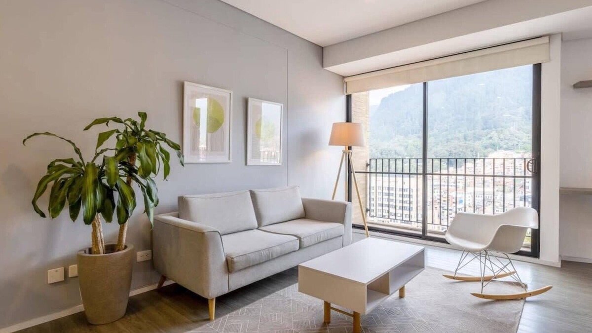 Centro International Apartment | w* | Stunning Loft with Balcony in Centro