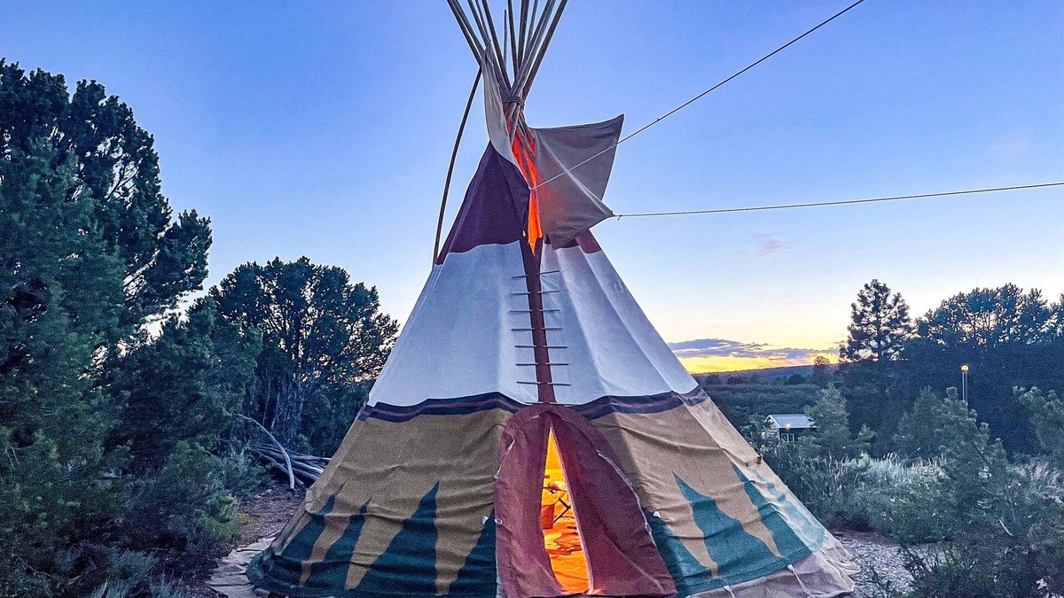 Monticello Apartment | W-W: Authentic Tipi with Great Views!