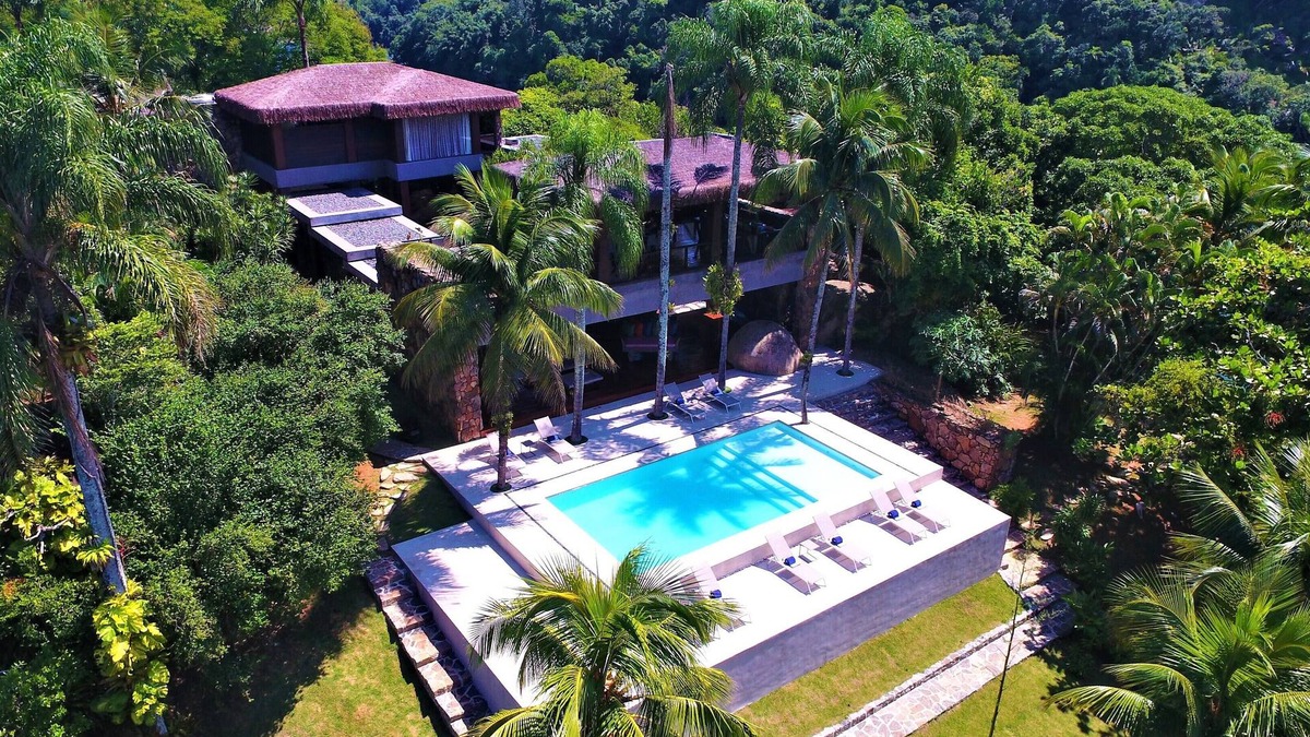 Angra dos Reis Villa | W01. 337 · Island of Japan by WhereInRio Luxury Rentals