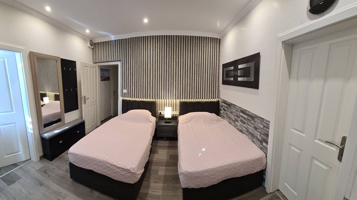 Hullhorst Apartment | W3, Ferienwohnung mit Klimaanlage 42qm