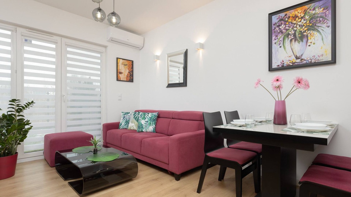 Wawer Apartment | Wał Miedzeszyński 466Z | 2 Bedrooms, Terrace, Parking
