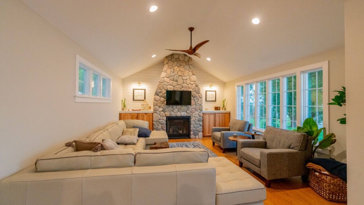 Waconia Cottage | Waconia Lakefront Cottage- dogs ok