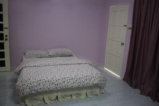 Batu Buruk House | Wafi Guesthouse