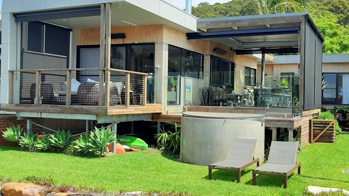 Pretty Beach Central Coast House | Waggy Waterfront Retreat #waggywaterfront Beautiful beach