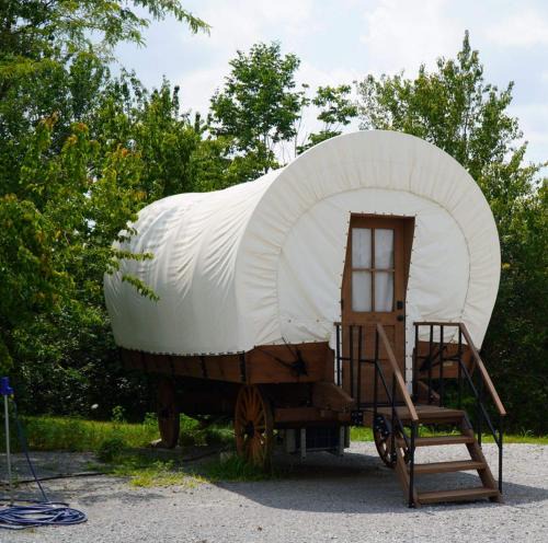 Lancaster House | Wagon - 02 Lockridge Park