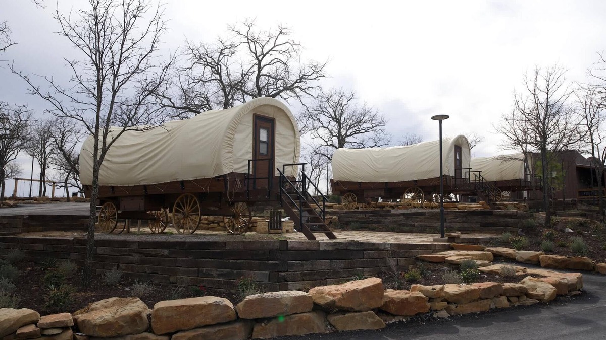 Bridgeport House | Wagon 4 - Elevated West Wagon Stay - Spacious, Cozy, and Charming