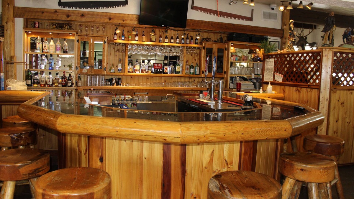 Mesa Hotel | Wagon Wheel Restaurant Bar and Motel