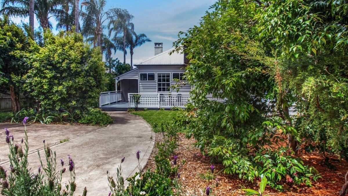 Pretty Beach Central Coast House | 'Wagstaffe Cottage' by Accom Holidays