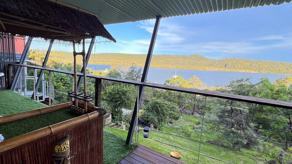Brisbane Waterfront Apartment | WAHINE BREEZY BLISS - STUNNING VIEWS FOREVER
