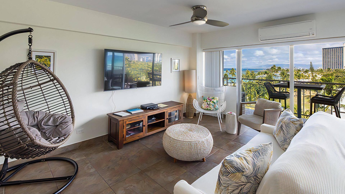 Waikiki Condo | Waikiki Shore 710 Ocean View 1 Bedroom
