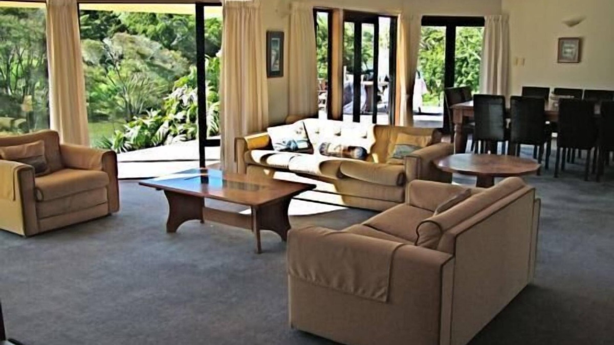 Haruru House | Waitangi River Lodge - Nr. Paihia Bay Of Islands