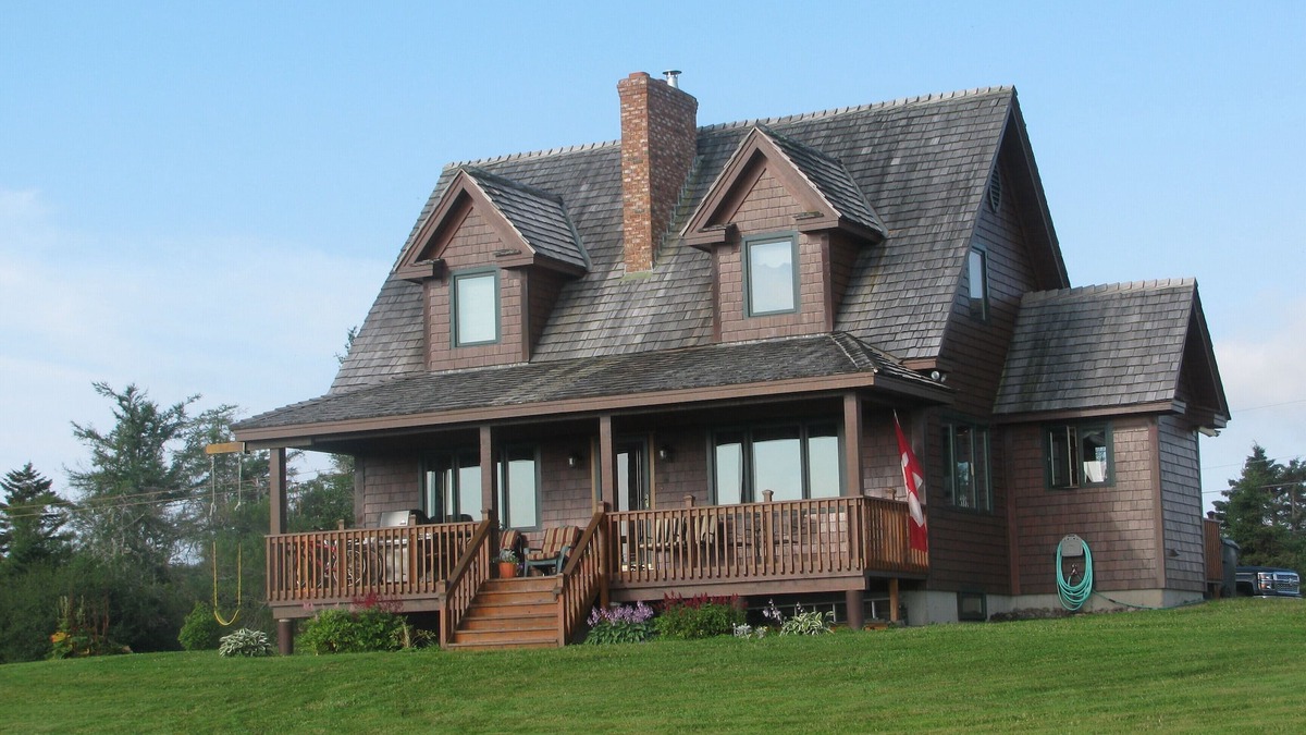 West Quaco House | Wake Up to the World’s Highest Tides – A Private Fundy Beachfront Retreat