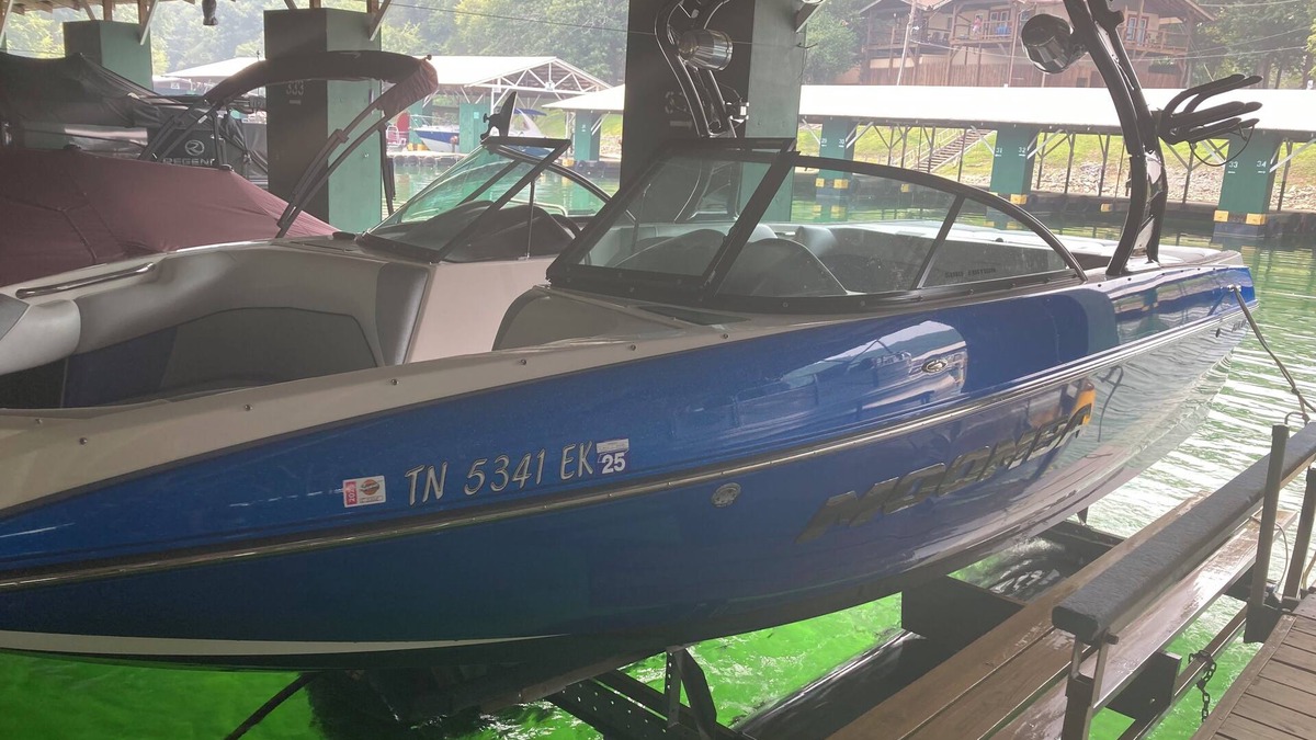 Byrdstown Boat Rental | Wakeboarding boat with me as a driver.