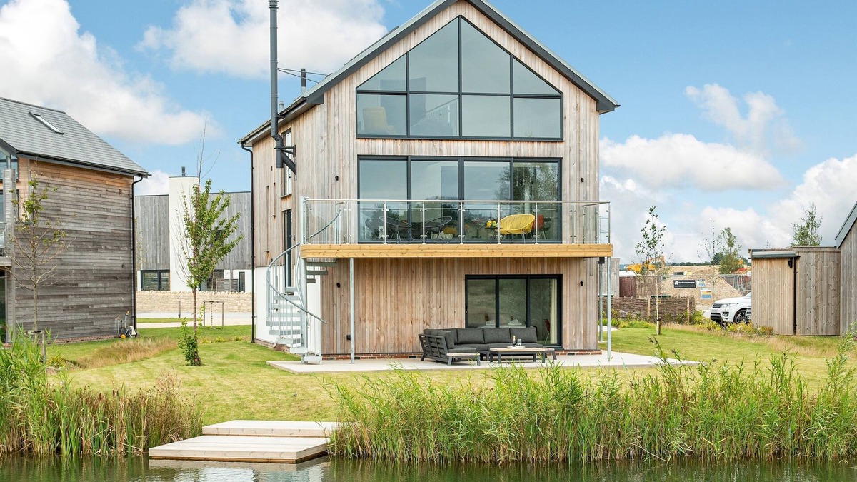 Holworth House | Wakeling Island 11 (WI11), Silverlake, Dorset