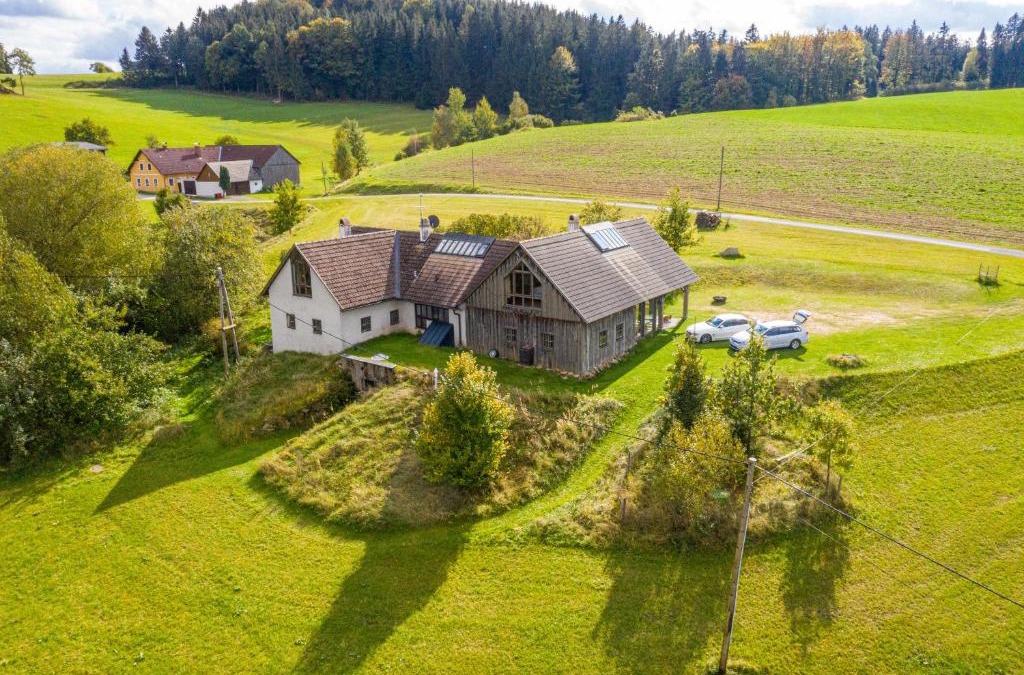 Schloss Rosenau House | WALD-LAND-HOF Schloss Rosenau