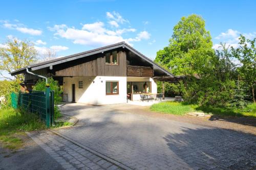 Oberrodenbach House | Waldhaus