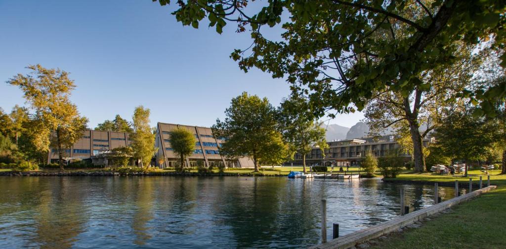 Gwatt Hotel | Waldhaus*** Hotel im Deltapark Vitalresort