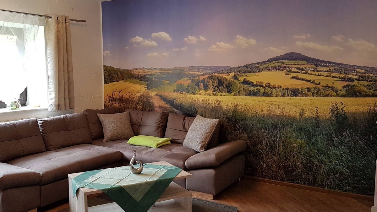 Koenigswalde Apartment | Waldhufenidyll in the Erzgebirge, directly on the cycle path/hiking trail, own garden area
