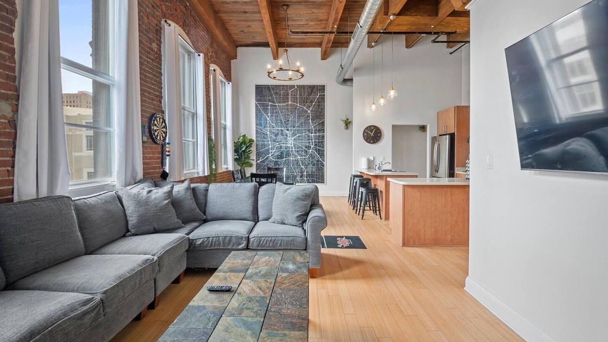 Wholesale District House | Walk Anywhere Downtown Indy