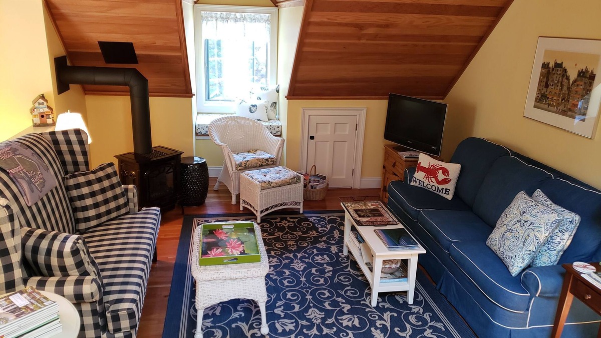 Southwest Harbor Cottage | WALK TO ACADIA'S TRAILS, OCEAN FROM THIS QUIET, CHARMING CARRIAGE HOUSE
